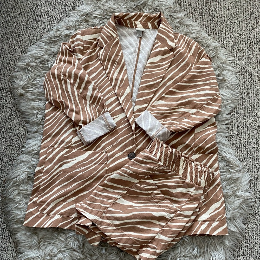 a. new. day Zebra Blazer & Short Set EUC - Picture 6 of 12